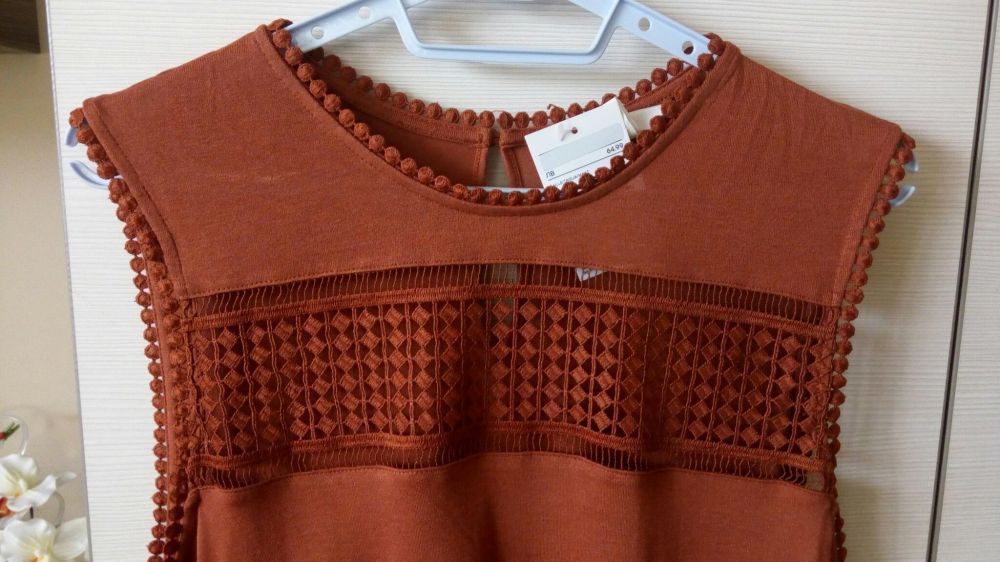 НОВИ с етикета рокля на HM САМО  с ПОДАРЪЦИ