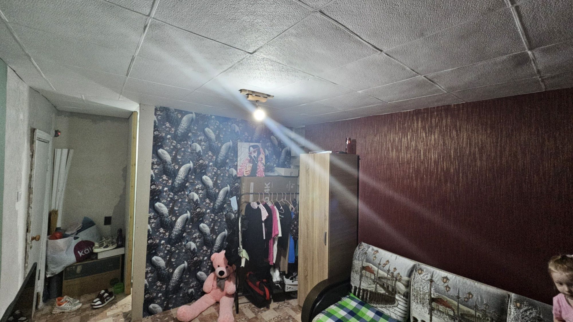 Продаю комнату в общежитии ,туалет душ в комнате