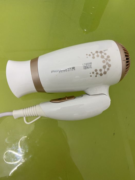 Продам складной фен Rowenta