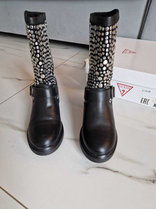 Cizme Guess din piele, noi