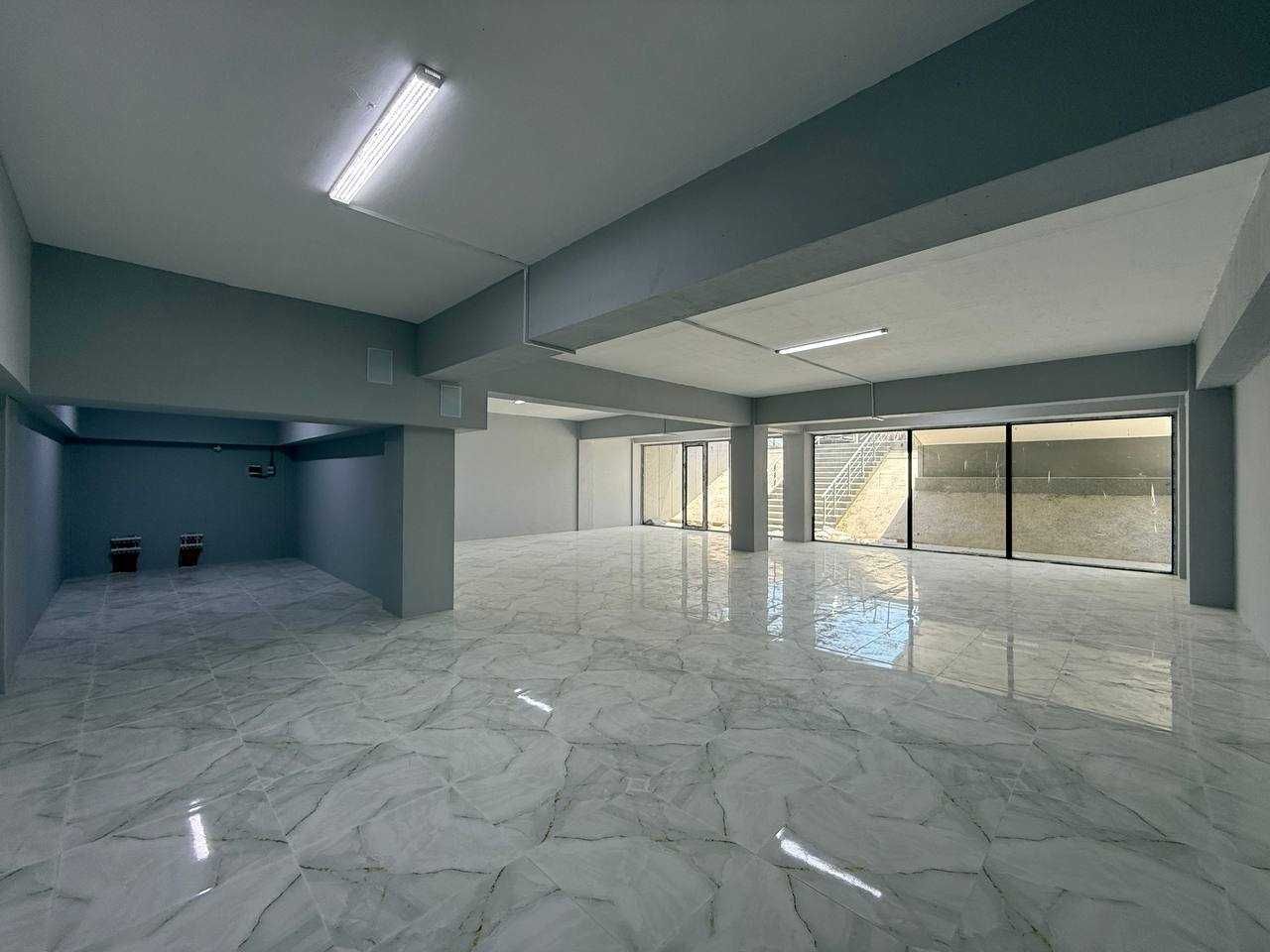 Tayyor 130 m2 + 130 m2 yerto’lasiga ega noturar joy IJARAGA BERILADI