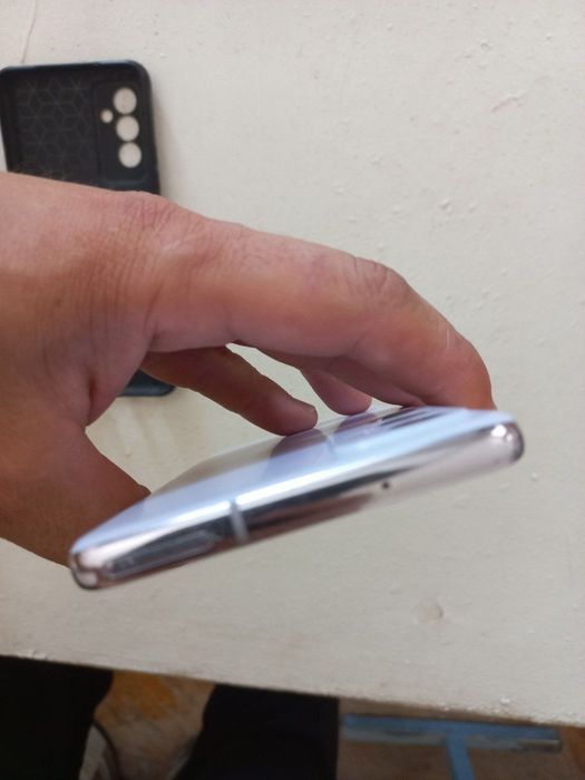 Samsung Galaxy quantum a82 128/6+2