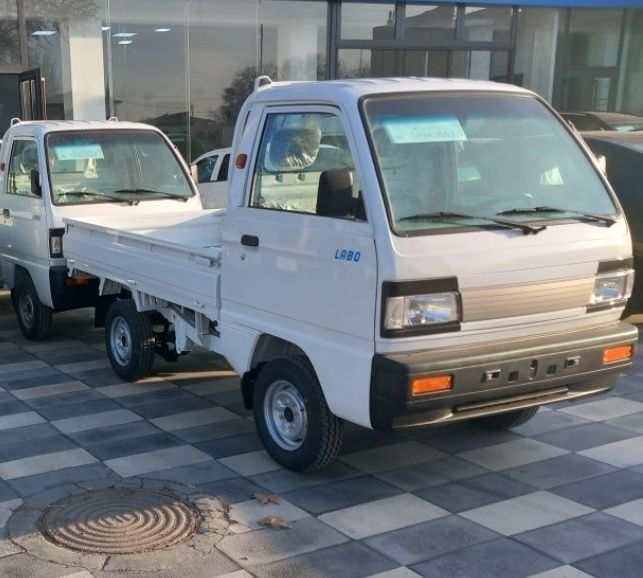 Surchni labo damaz salondan nomiga