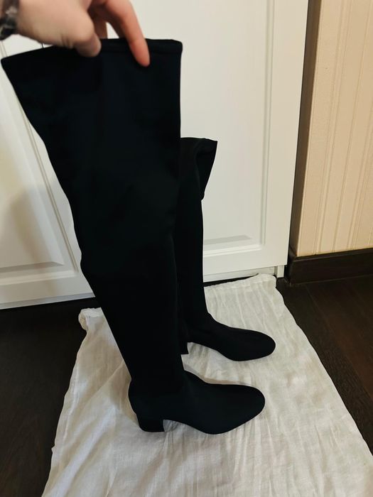 Cizme lungi Zara , negre , numarul 36