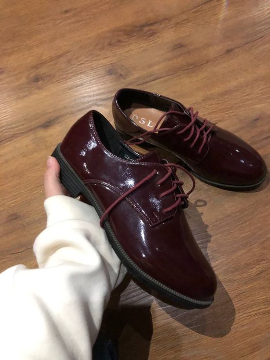 Tufli loffer ayollar uchun oyoq kiyim