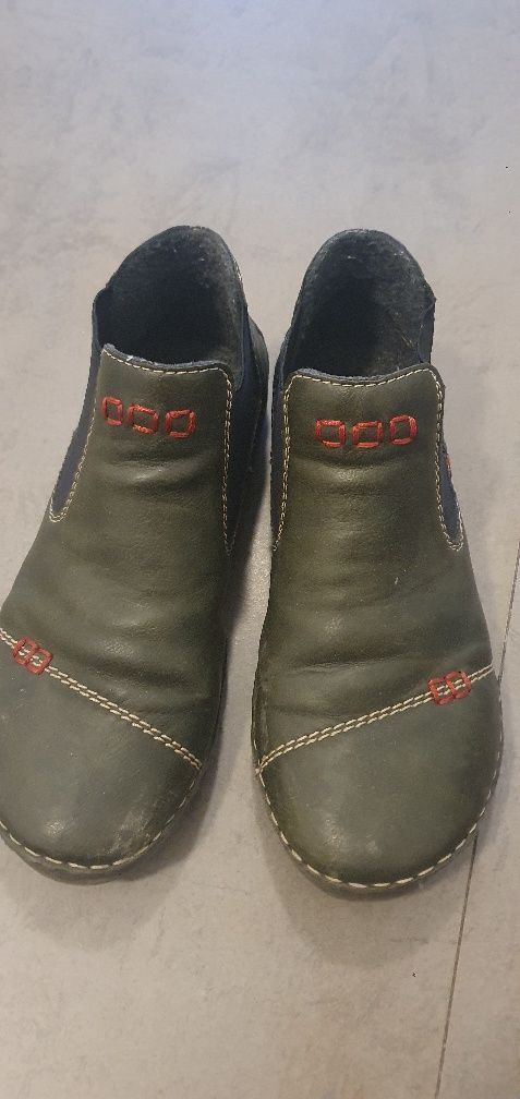 Pantofi de piele naturala