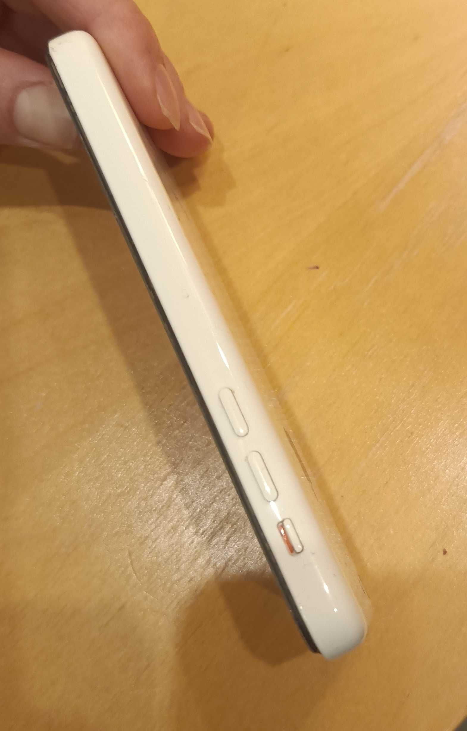 iPhone 5c ( на части)