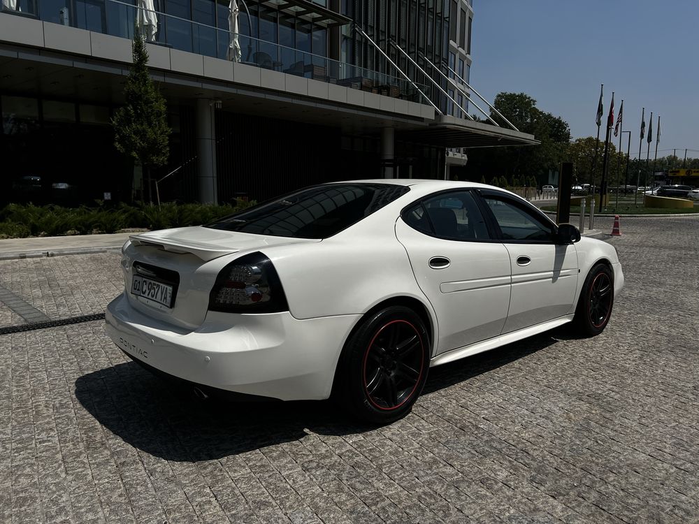 •Единственный  в Узбекистане Pontiac Grand Prix•