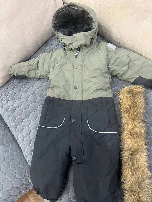 Продам комбинезон для мальчика