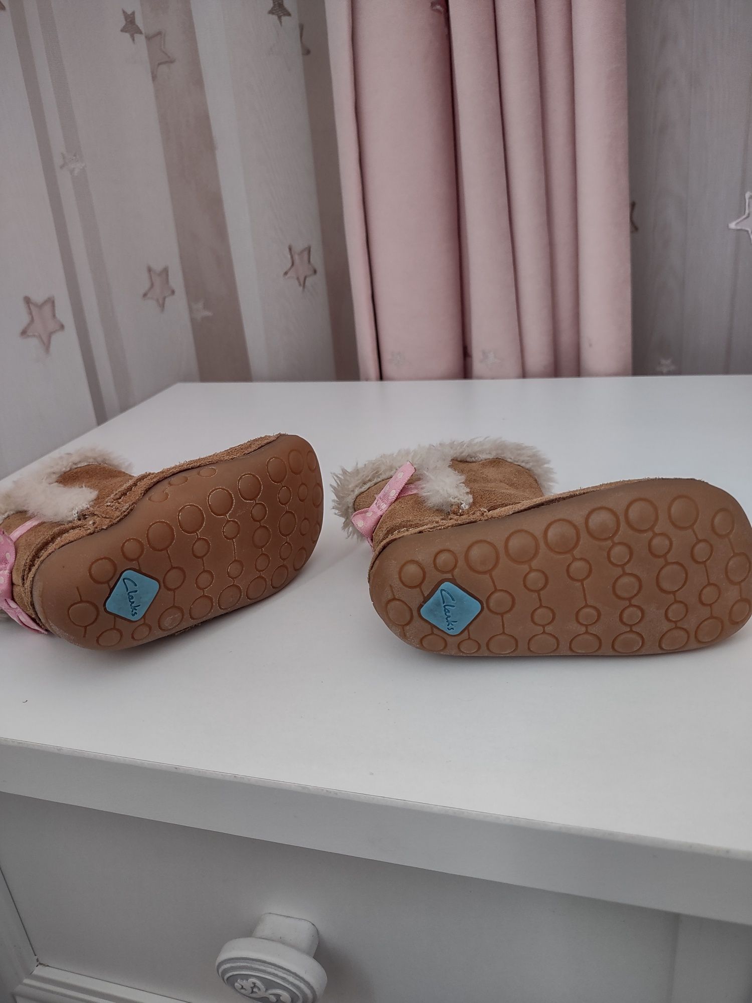 Детски боти clarks first shoes