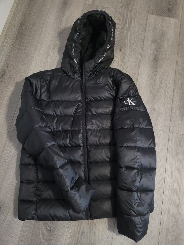 Geaca puff calvin klein,nou