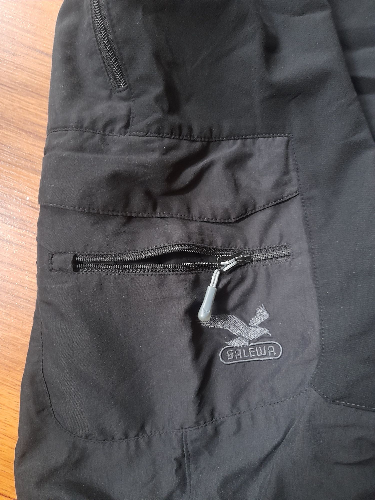 SALEWA мъжки къси панталонки 2XL размер.