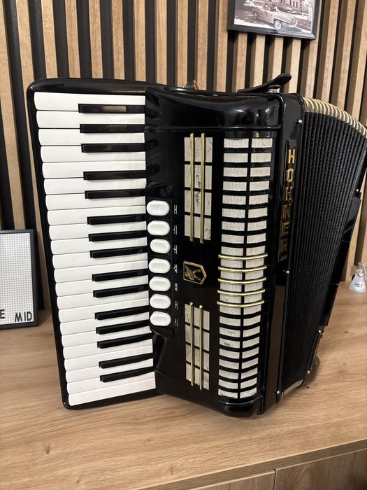Acordeon Hohner Verdi 2 cu 96 de basi