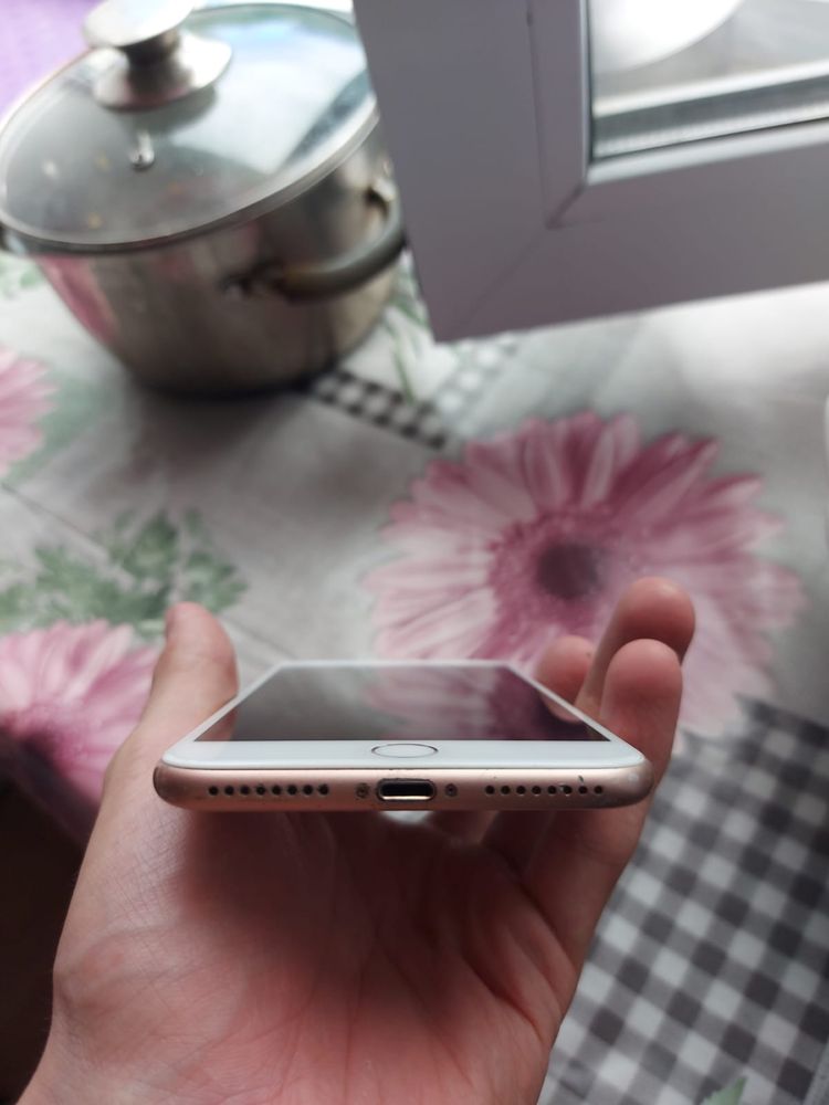 iPhone 8plus 256gb 100%akb