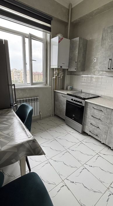 Юнусабад 4 квартал. Продается квартира 1/10/11