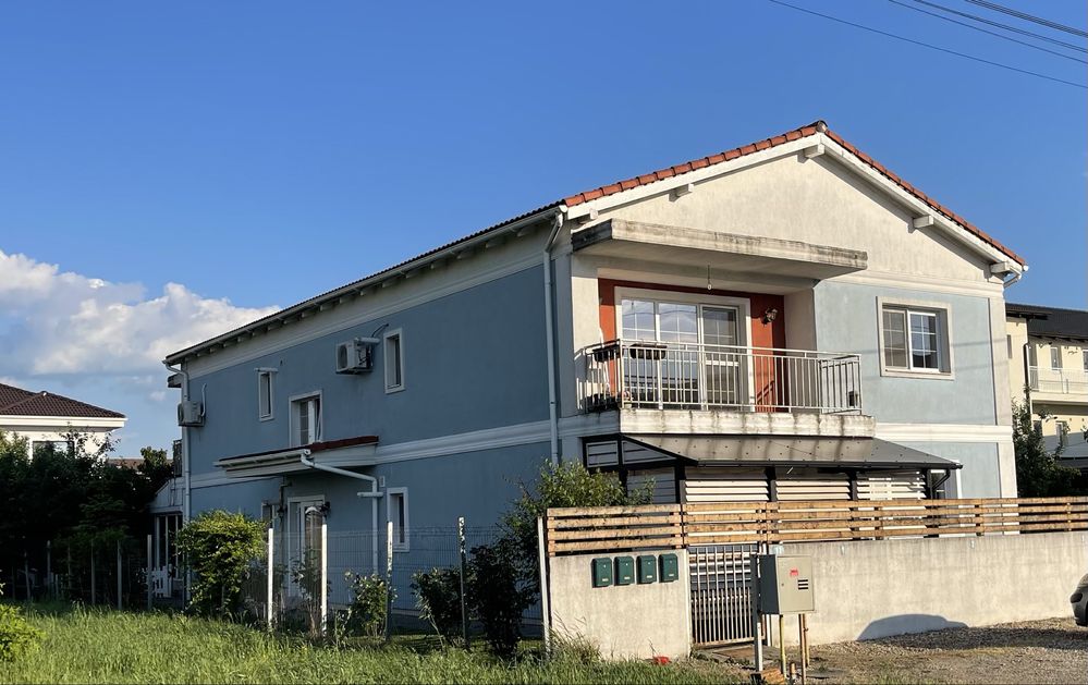 Apartament 3 camere Dumbravita cu 160mp teren in proprietate