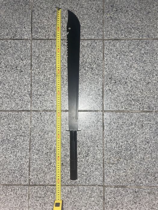 De vânzare baioneta