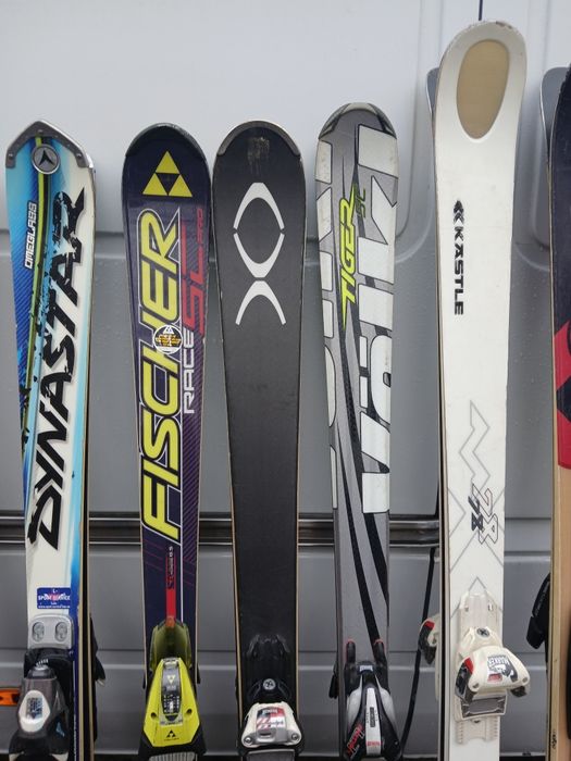 Vind skiuri , achiuri din colecție