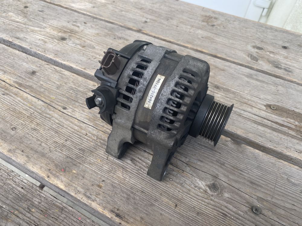 Alternator ford c max kuga 2.0 tdci 104210-2710N