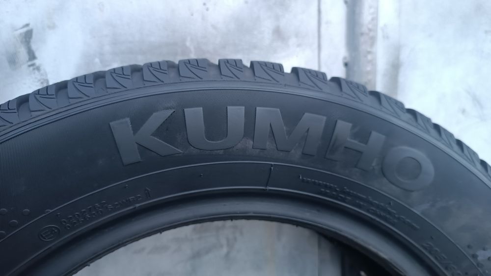 205/60/16 Kumho .