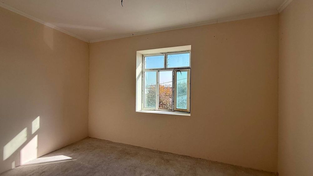 Srochna Nazarbek mevazor mahallada kvartira sotiladi