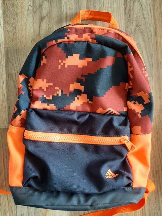 Детска раничка/ чанта на Adidas