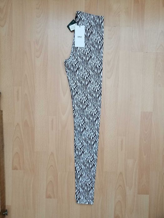 Нов дамски клин ONLY XS