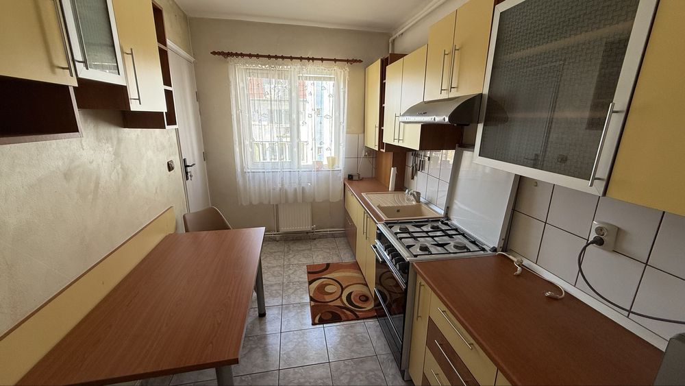 De inchiriat apartament 2 camere