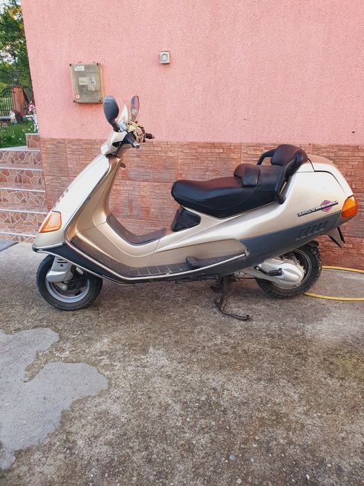 Vând Scuter Piaggio Hexagon 125cc