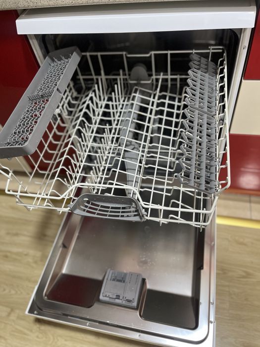 Masina de spalat vase Bosch