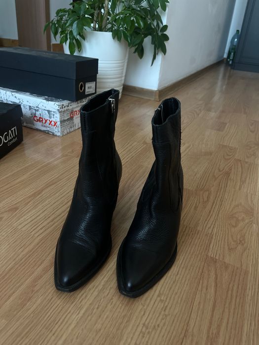 Ciocate Mango marimea 36