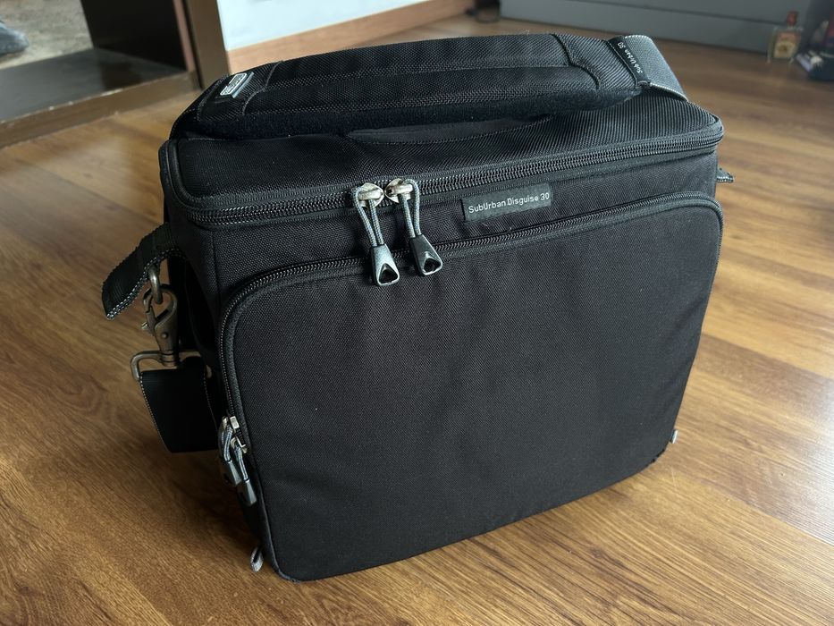 Geanta foto Think Tank Suburban Disguise 30