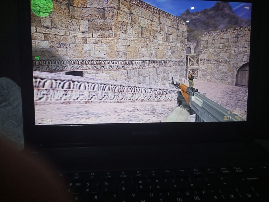 Ноутбук Emachines