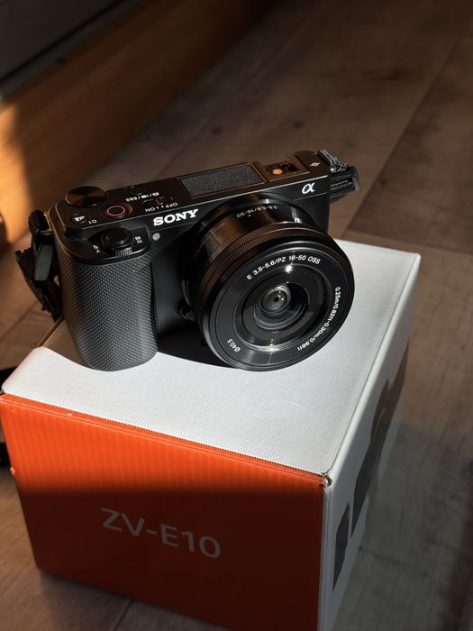 Фотоаппарат Sony zv-e10 почти новый