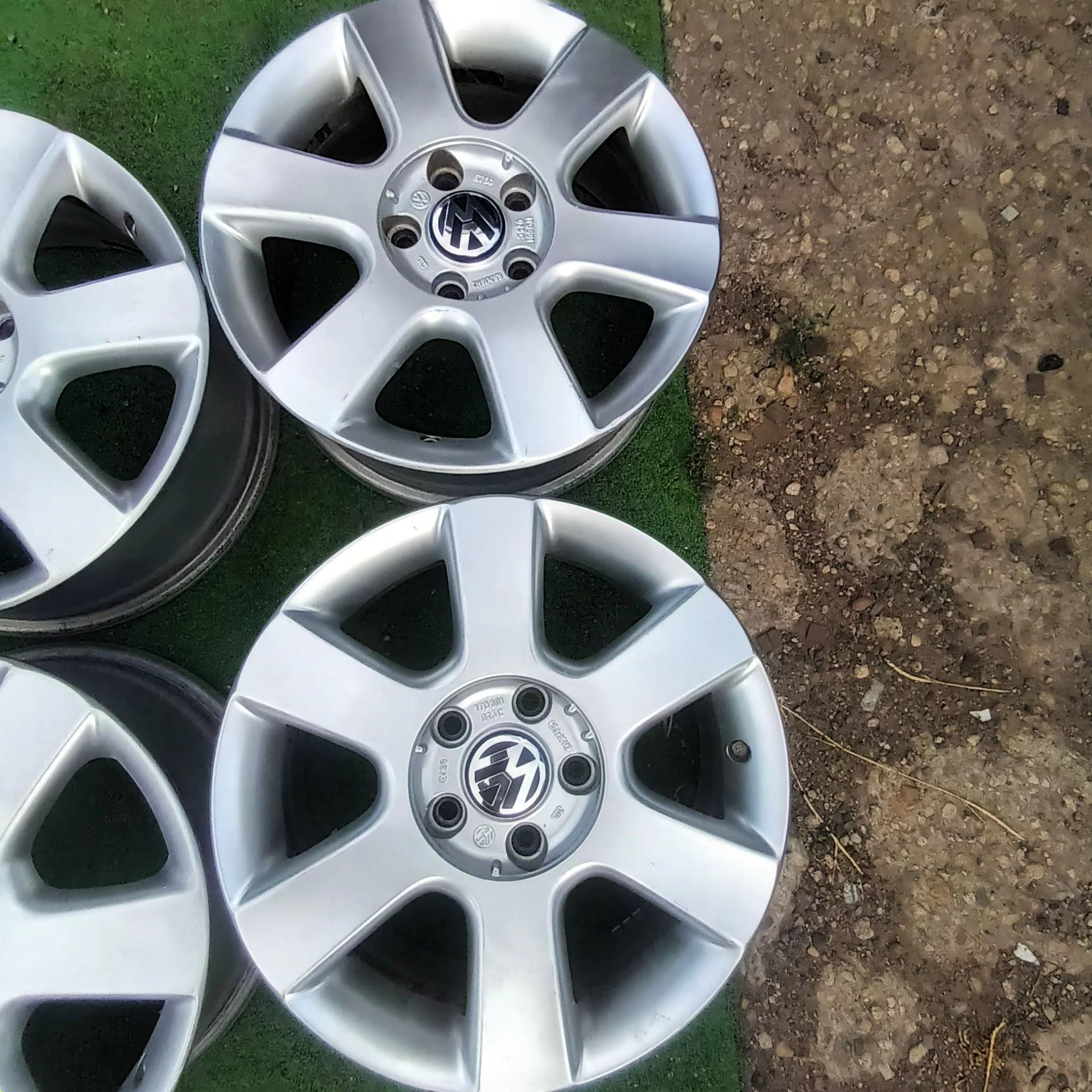 Продавам 16цола джанти за VW AUDI  5×112  6.5J ×16 ет 50 ц.57.1мм