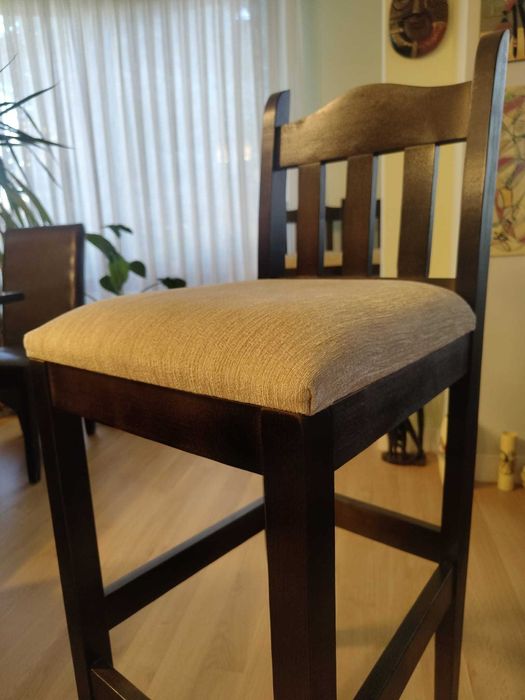 Scaune de bar din lemn masiv (4) – pe comandă