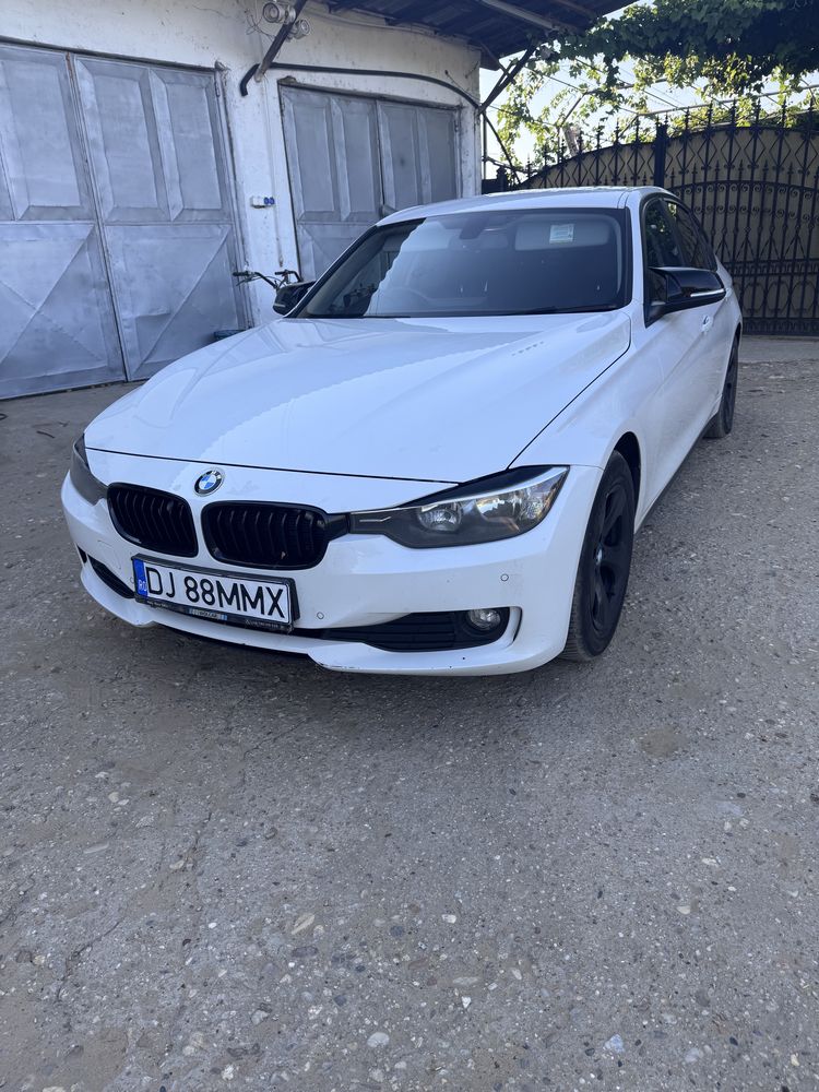 Dezmembrez bmw seria 3 f30 2012 2.0 diesel