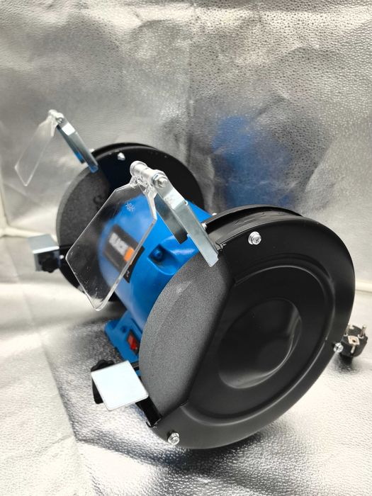 Polizor de banc 1700W, disc 200mm – calitate superioara, 299 lei