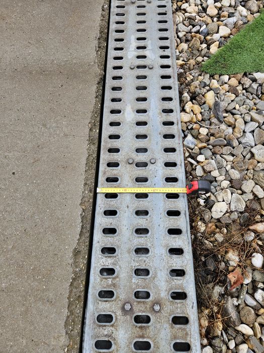 Vand rampe lungi  auto pentru remorca,platforma 2,50m x 0,30m