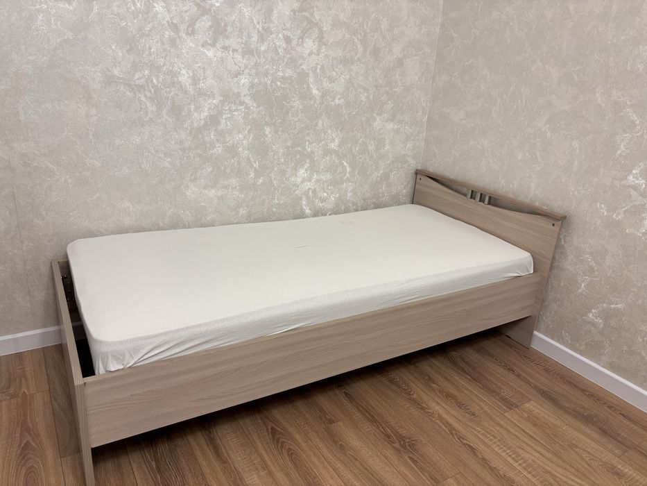 Продам односпальный кровать