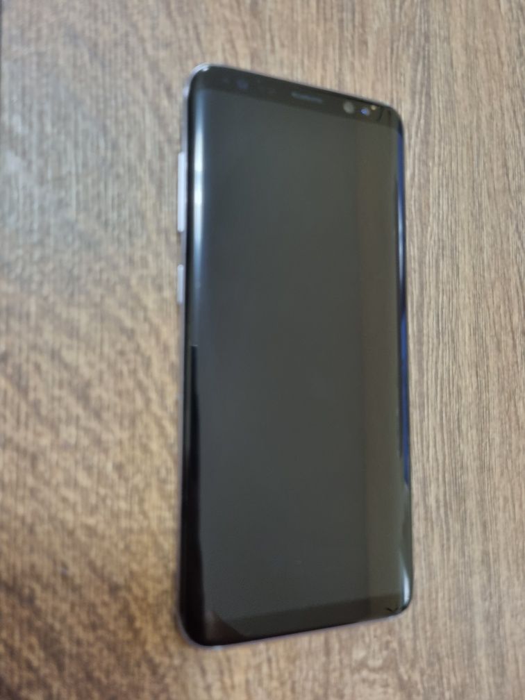 Samsung Galaxy S8 64GB с подарък