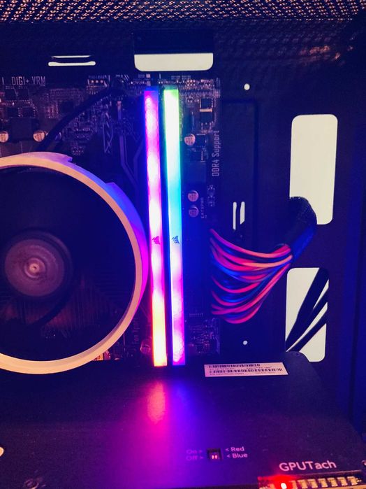 2x16GB Corsair VENGEANCE RGB RS 32GB DDR4 3200MHz CL16