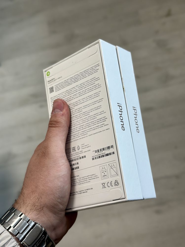 iPhone 16 Pro / 128 GB / Sigilate / Noi / Garantie 12 Luni / Negre