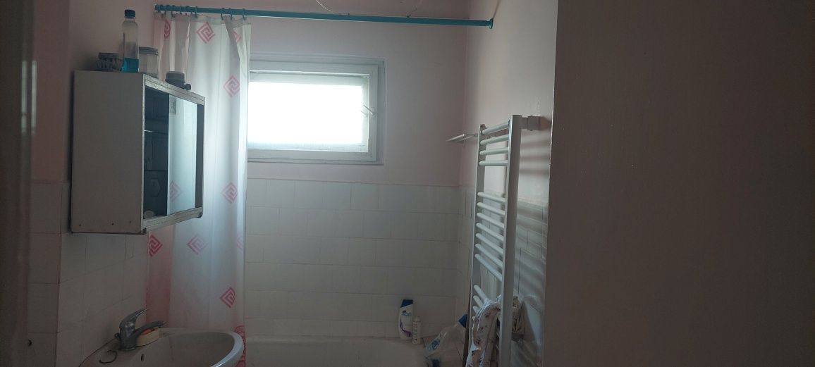 Direct Proprietar Vând apartament 3 camere