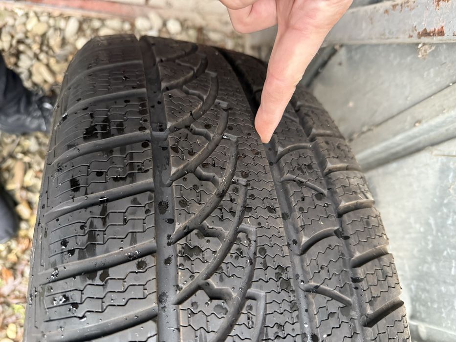 Anvelope iarna 235/50/19,103 v