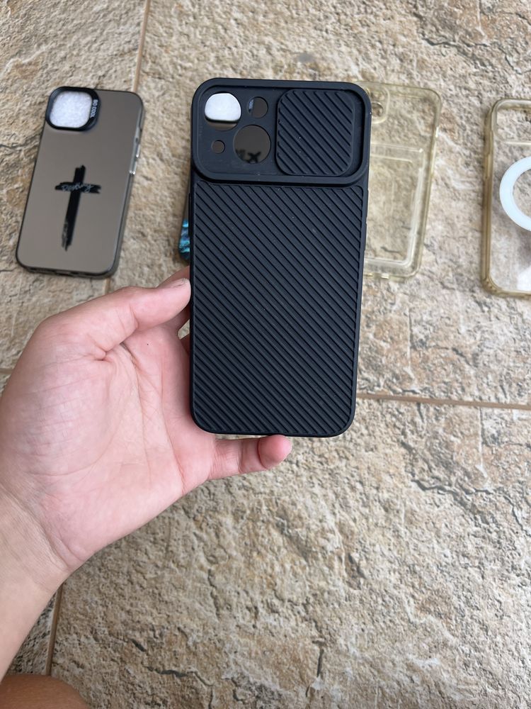 Калъфи за iphone 13