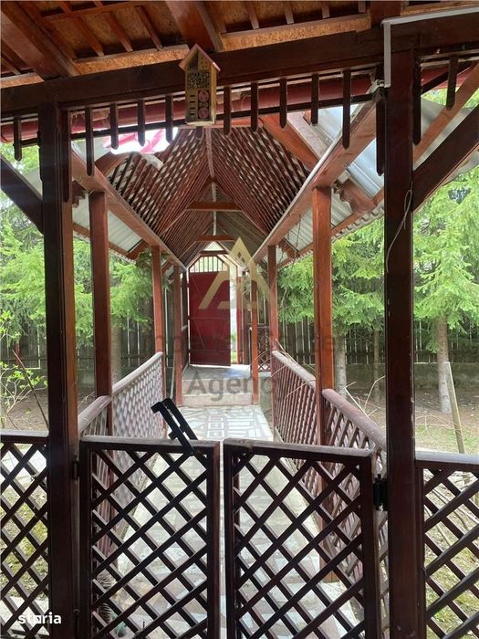 Vila  10 Camere P + 1 Si Teren In Zona Halos - Locuintabussines In Man