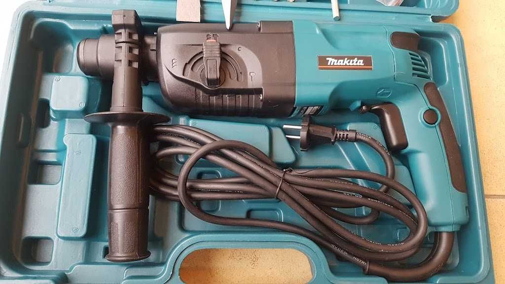 Перфоратор MAKITA, 780W