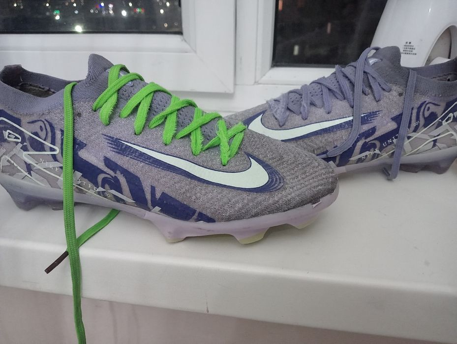 Продам бутсы 38 размер