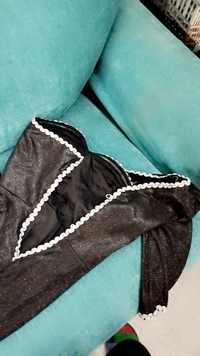Vând rochie tip corset mulata pe corp închidere șnur